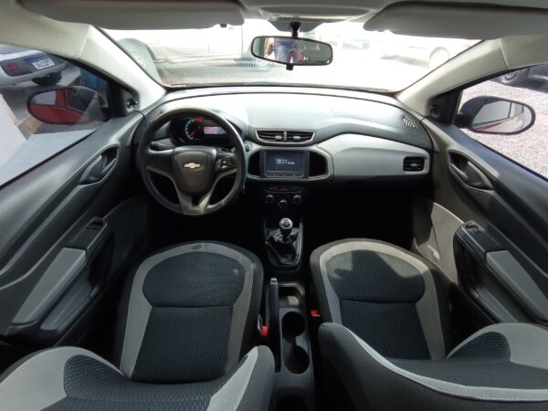 Onix LT 1.0 Flex - 2015/16 - Image 3