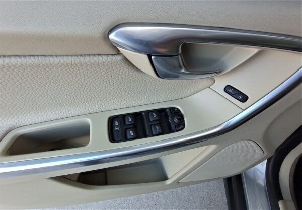 XC60 2.0 5T - 2012/12 - Image 7